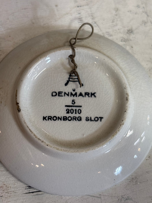 ROYAL COPENHAGEN KRONBORG PALACE BUTTER PAT