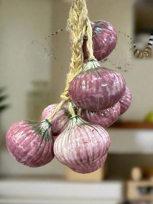 CERAMIC SET HANGING ONIONS