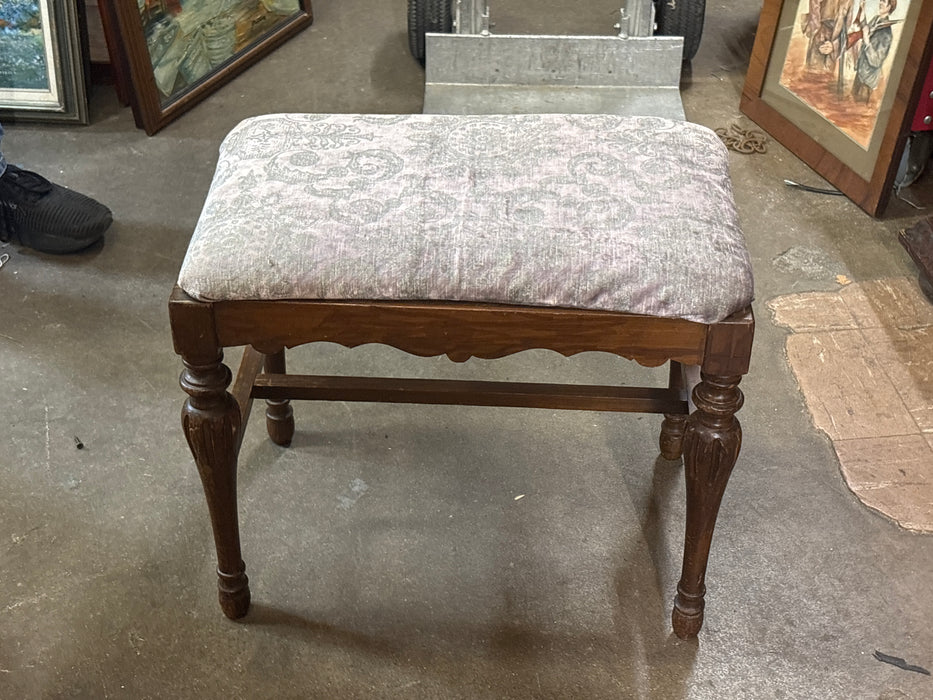 SMALL 1930'S VANITY BENCH