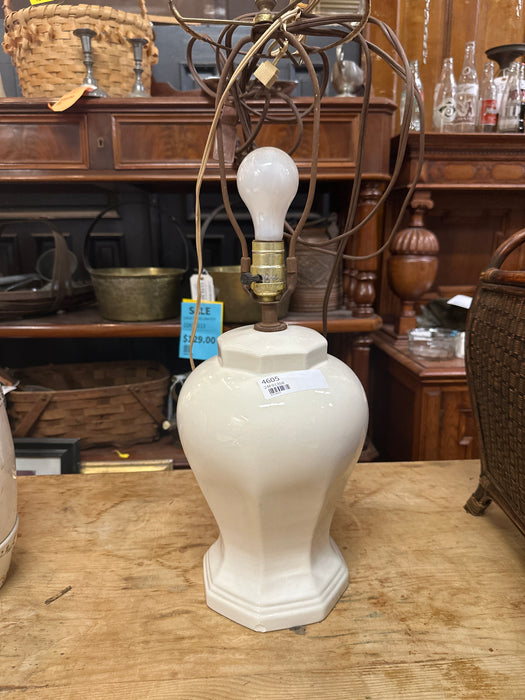 CERAMIC URN LAMP