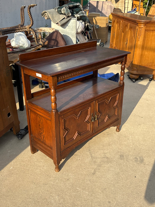 OAK TUDOR OPEN SERVER