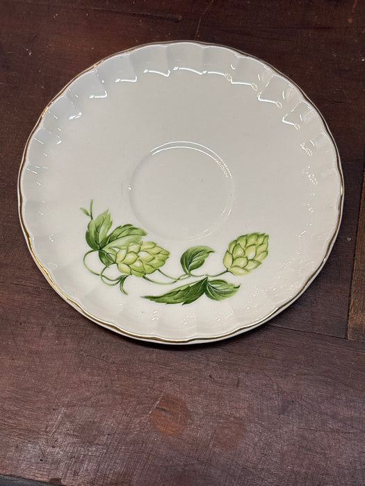 SET OF 8 PORCELAIN SAUCERS WITH GREEN PLANT