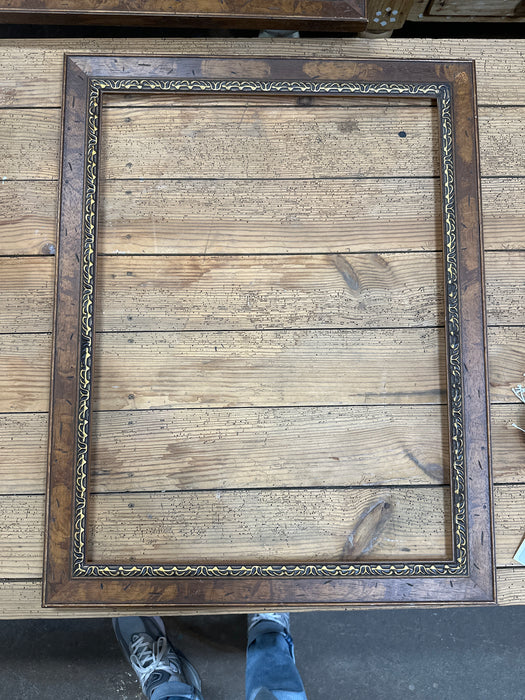 SMALL BURLED FRAME WITH INNER GOLD TRIM