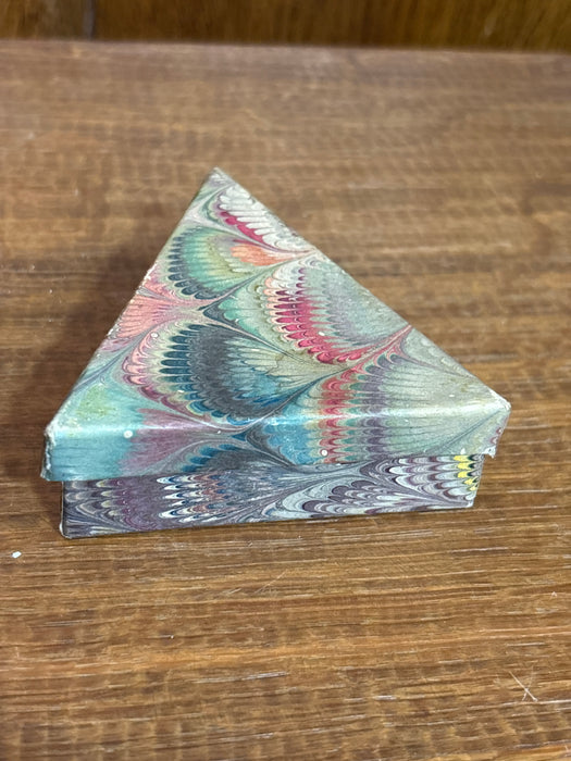 SMALL ITALIAN TRIANGULAR BOX
