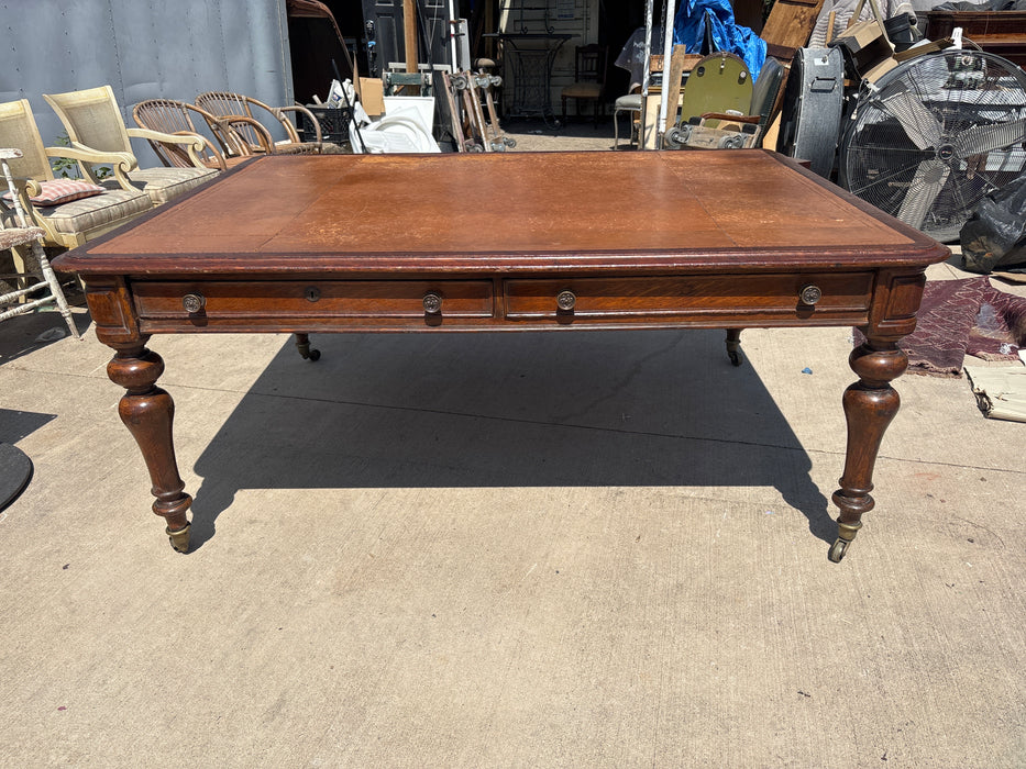 19TH CENTURY ENGLISH OAK LEATHER TOP LIBRARY TABLE