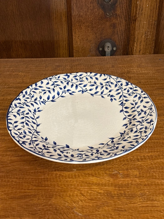 SET OF 12 BLUE AND WHITE DISHES