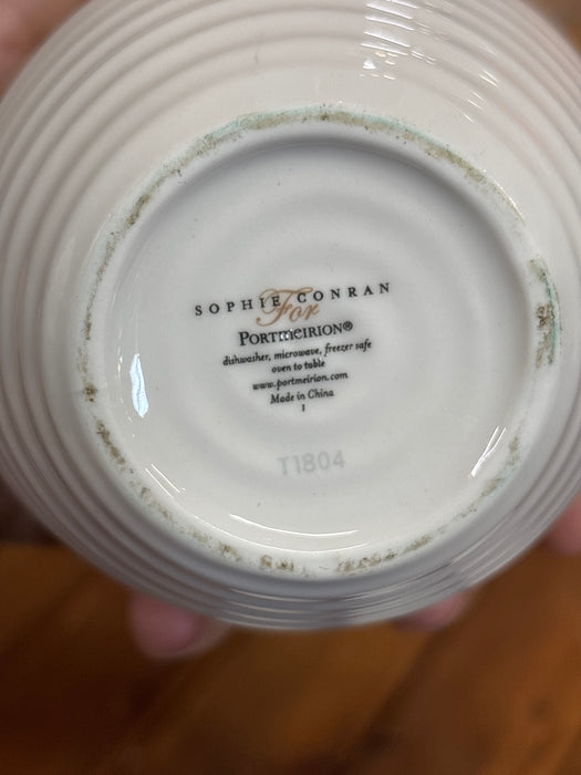 SET OF 4 WHITE SOPHIE CONRAN MEASURING CUPS