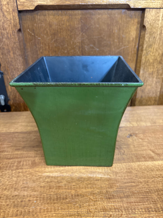 GREEN FLARED PLANTER