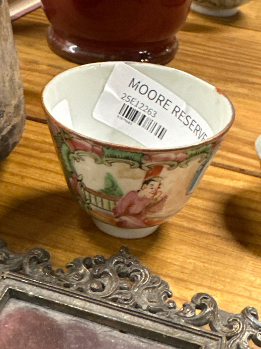 ROSE FAMILLE TEA CUP