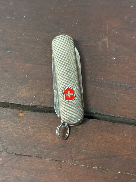 SMALL SWISS POCKET KNIFE 1 EACH OF 4