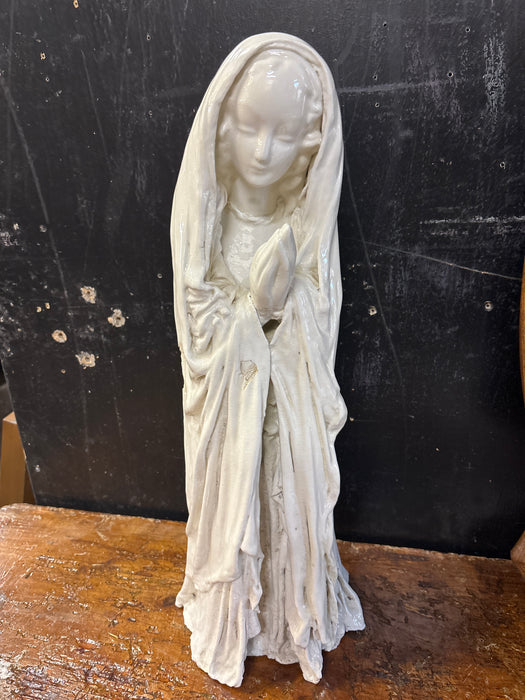 COMPOSITION STATUE OF MARY