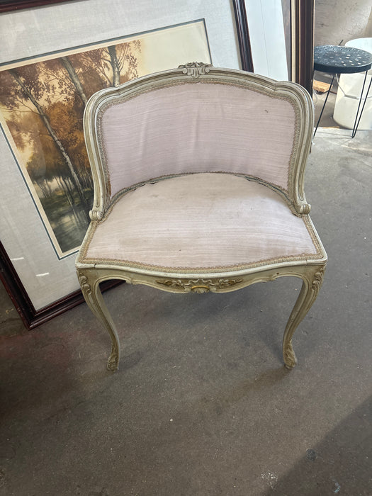 LOUIS XVI LOW GRAY ARCHED BACK PAINTED VANITY CHAIR