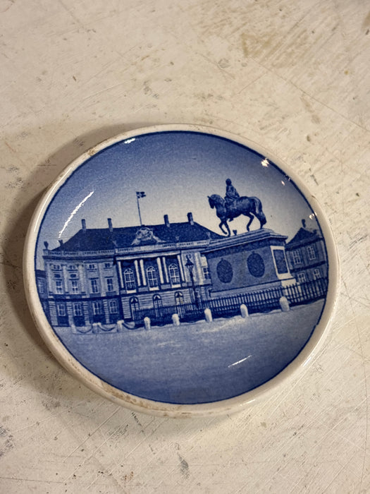 ROYAL COPENHAGEN AMALIENBORG PALACE BUTTER PAT
