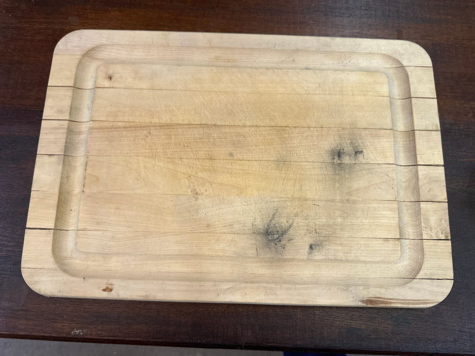 RUSTIC WOOD CUTTING BOARD