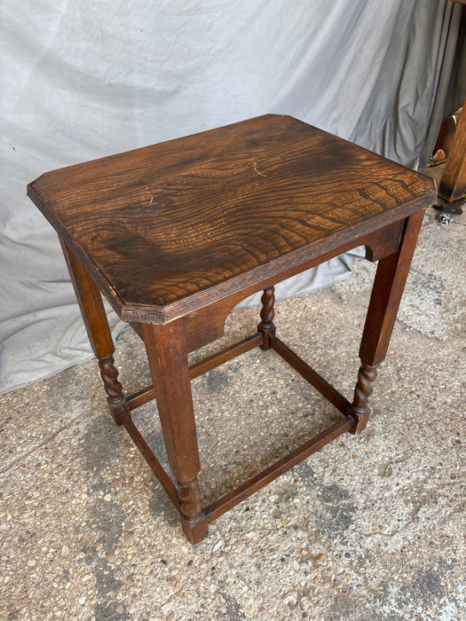 BARLEY TWIST OAK SIDE TABLE