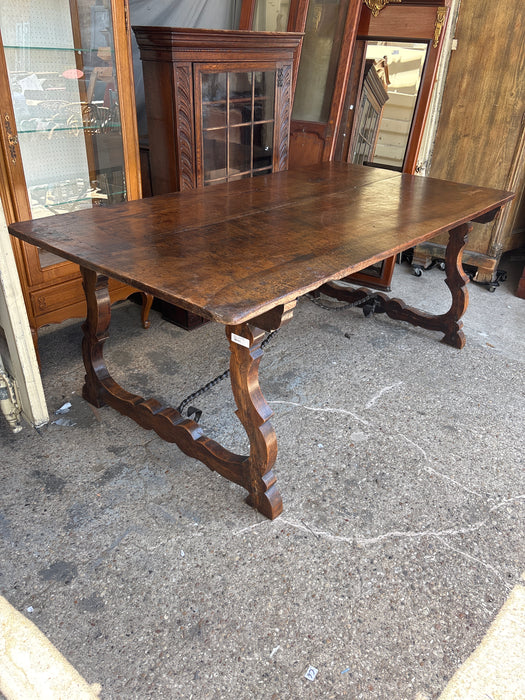 17TH CENTURY SPANISH BAROQUE DINING TABLE