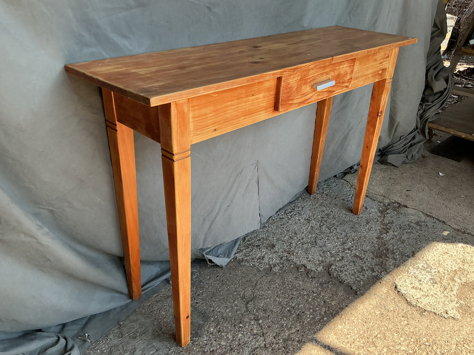 PINE SOFA TABLE WITH DRAWER