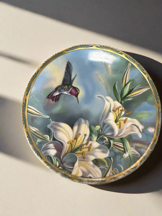 SMALL HUMMINGBIRD PLATE