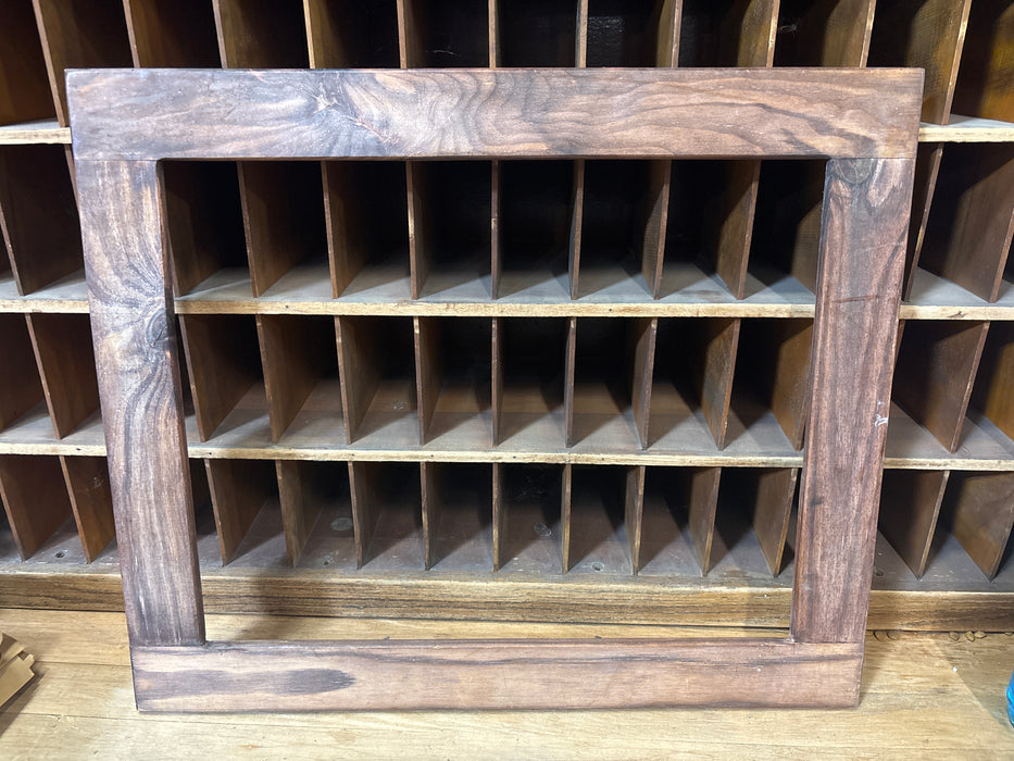 MEDIUM WOOD FRAME 20"W 16"L