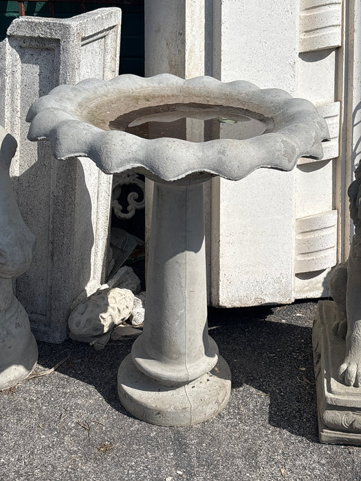 LARGE CONCRETE BIRD BATH