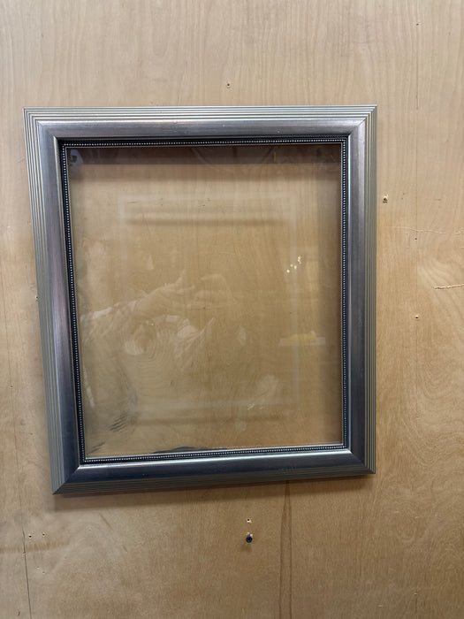 SILVER FLAT BEADED FRAME