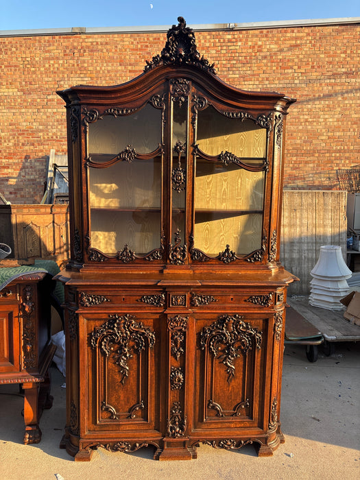 LIEGES DARK OAK VITRINE ON CABINET