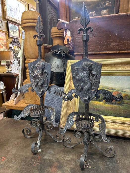 PAIR OF LIONCREST ANDIRONS