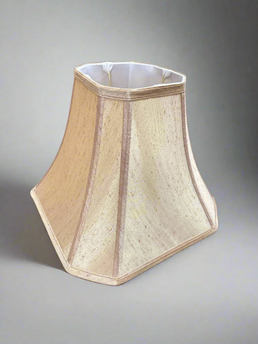 MEDIUM LINEN SHADE