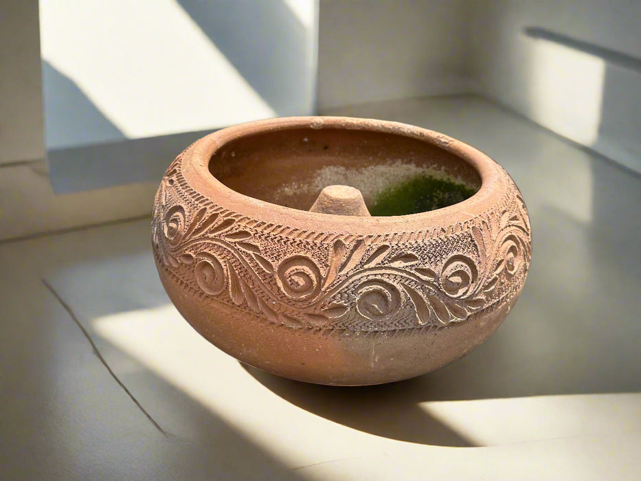 TERRA COTTA RING PLANTER