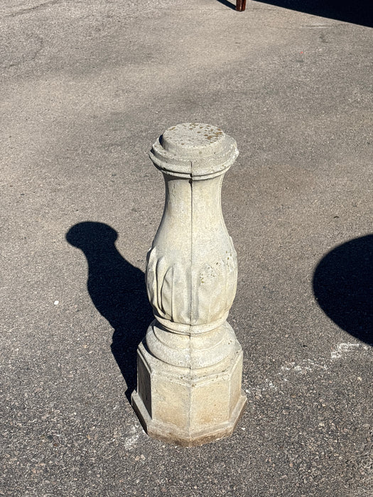 SMALL CONCRETE PEDESTAL 1 OF 2