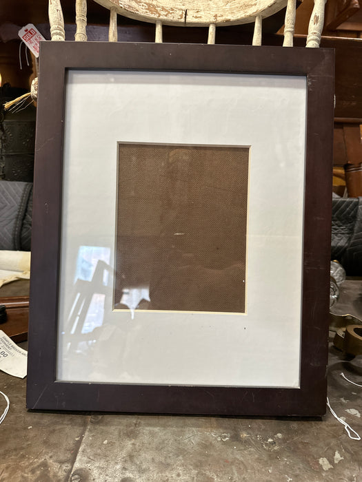 BROWN FRAME WITH MATT