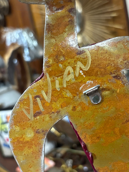METAL MODERN ART WOMAN WALL HANGER