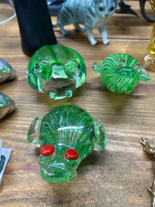 SET OF 3 ART GLASS FROGS