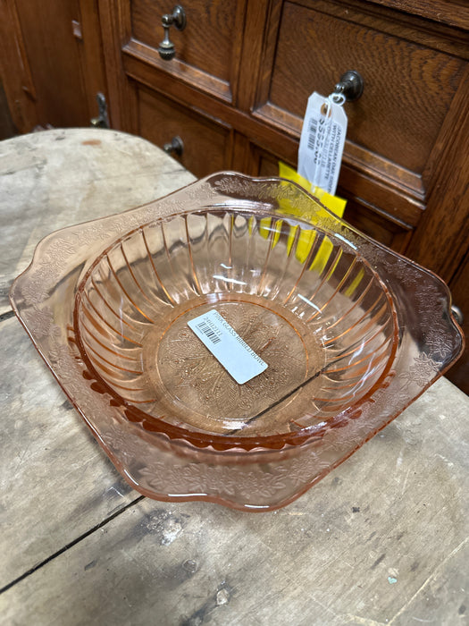 PINK GLASS RIBBED BOWL