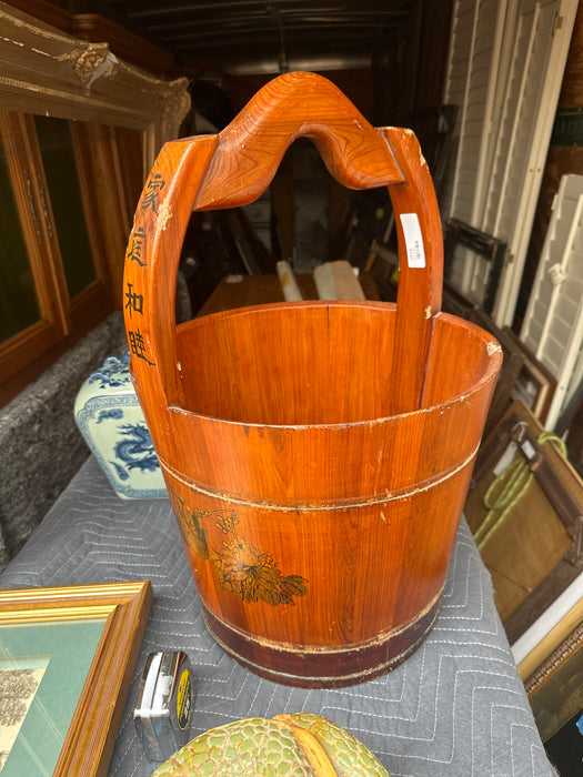 ANTIQUE JAPANESE BUCKET