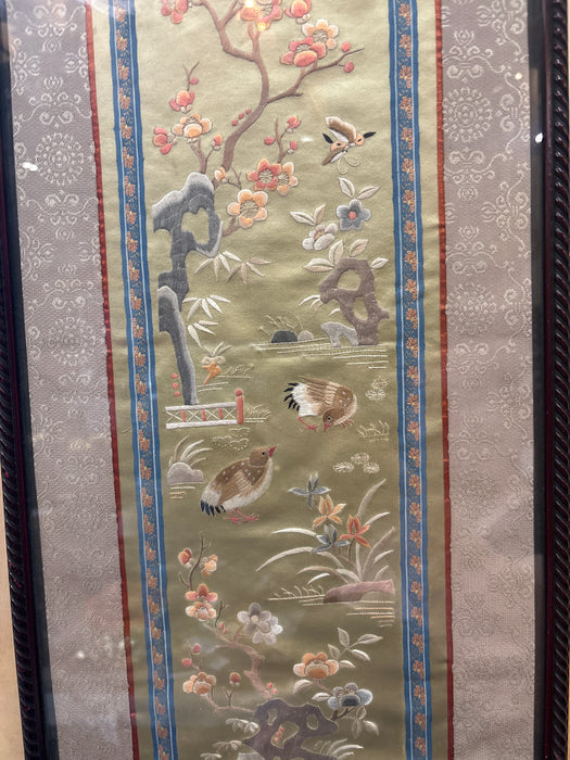 SMALL FRAMED CHINESE BIRD EMBRIODERY FORBIDDEN STICH