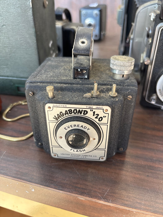 VAGABOND FLASH CAMERA