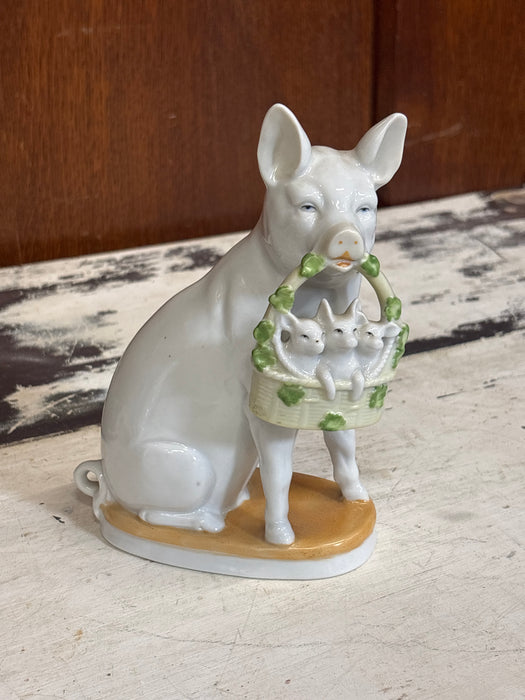 PAIR OF STAFFORDSHIRE PIGS