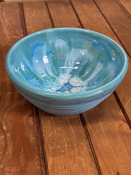 LIGHT BLUE 1976 HANDMADE POTTERY BOWL
