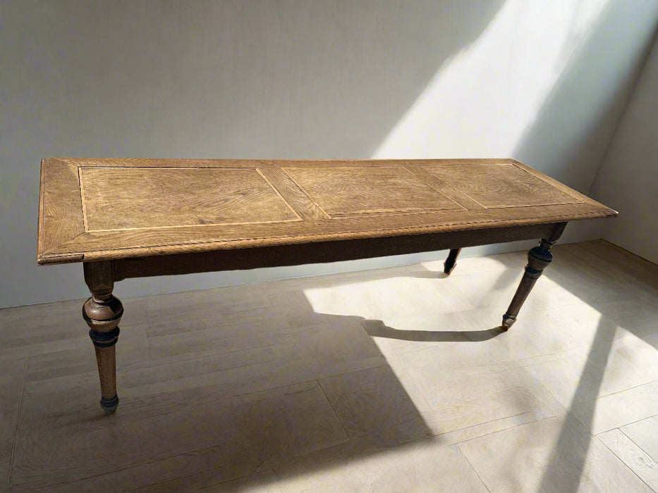LONG OAK PANELED TOP TABLE WITH WILLIAM AND MARY LEGS