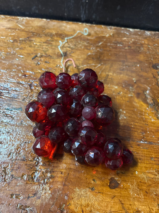 RED ACRYLIC GRAPE CLUSTER
