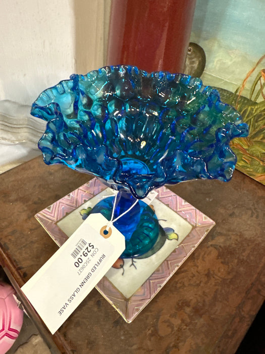 RUFFLED BLUE COMPOTE