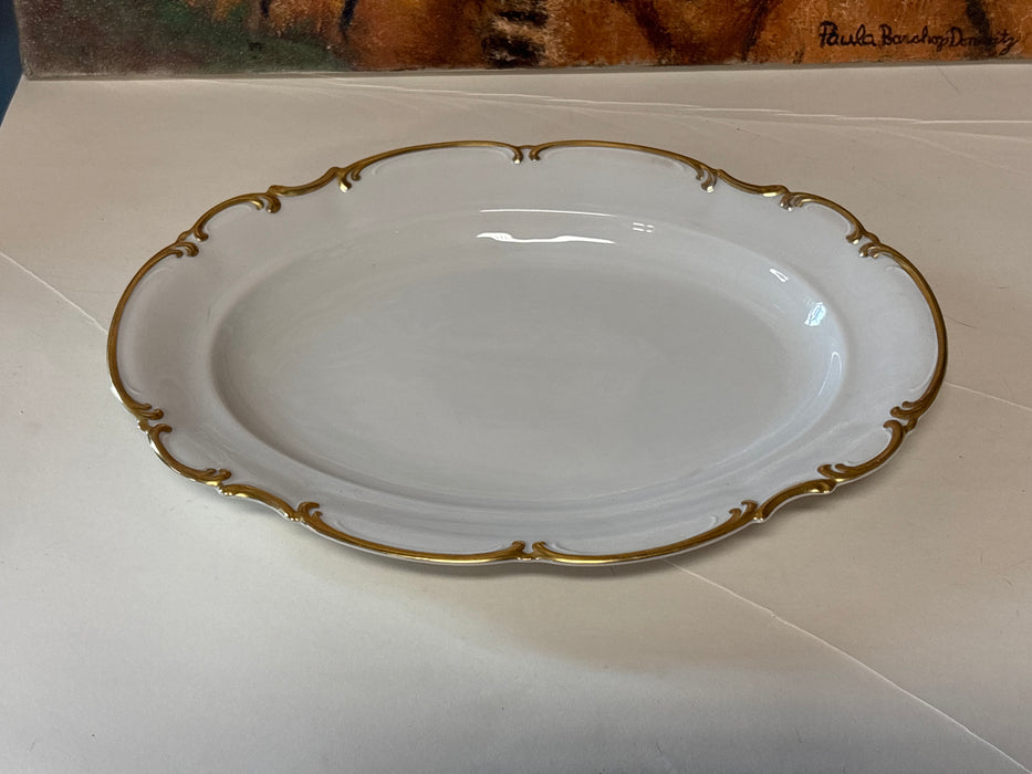 3 PIECE SET OF GOLD AND WHITE PLATES AND TUREEN