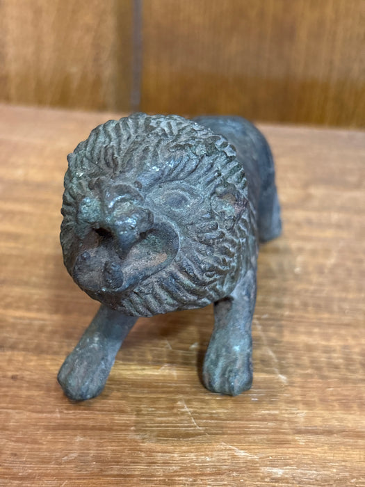 SMALL BRASS OR BRONZE LION