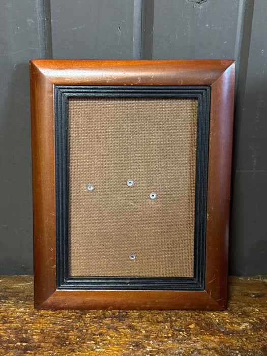 SMALL CHERRY FRAME WITH BLACK FILET