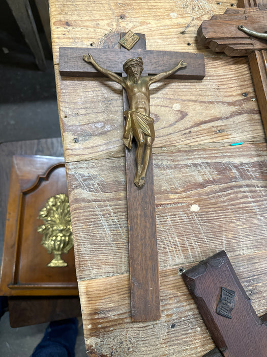 SMALL MAHOGANY CRUCIFIX WITH GOLD CORPUS