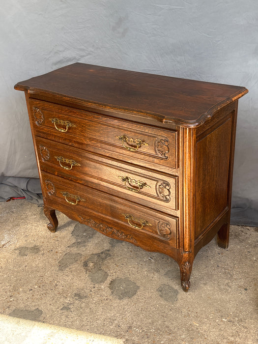 LOUIS XV 3 DRAWER OAK CHEST