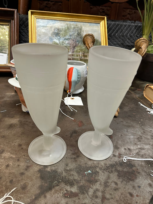 PAIR OF FROSTED GLASS BEER HORN MUGS
