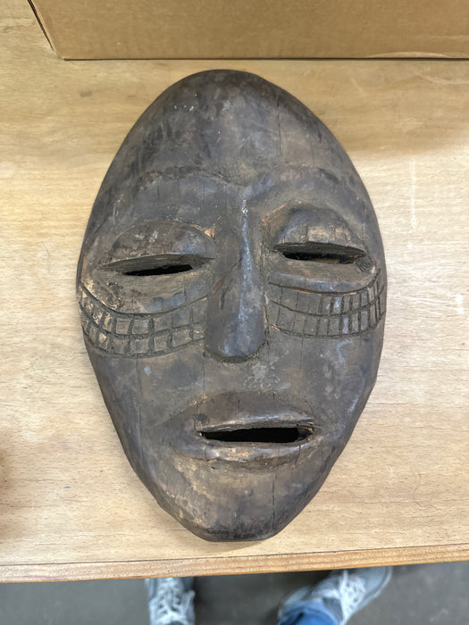 MEDIUM AFRICAN MASK