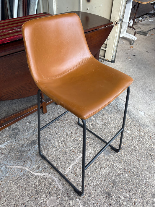 PAIR OF LEATHER BARSTOOLS